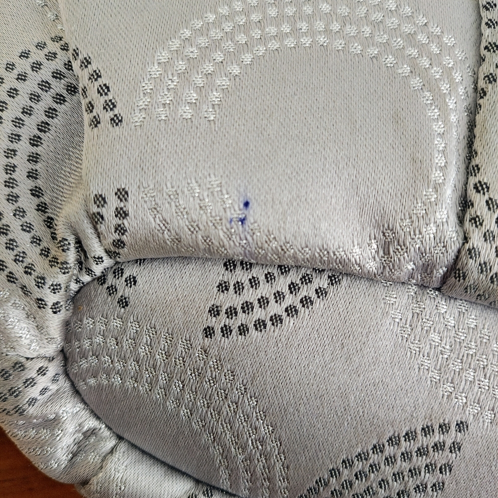 Beautiful Silver Coach bag - Picture 11 of 13